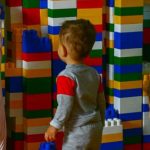 خانه بازی بادبادک های رنگارنگ آسمان