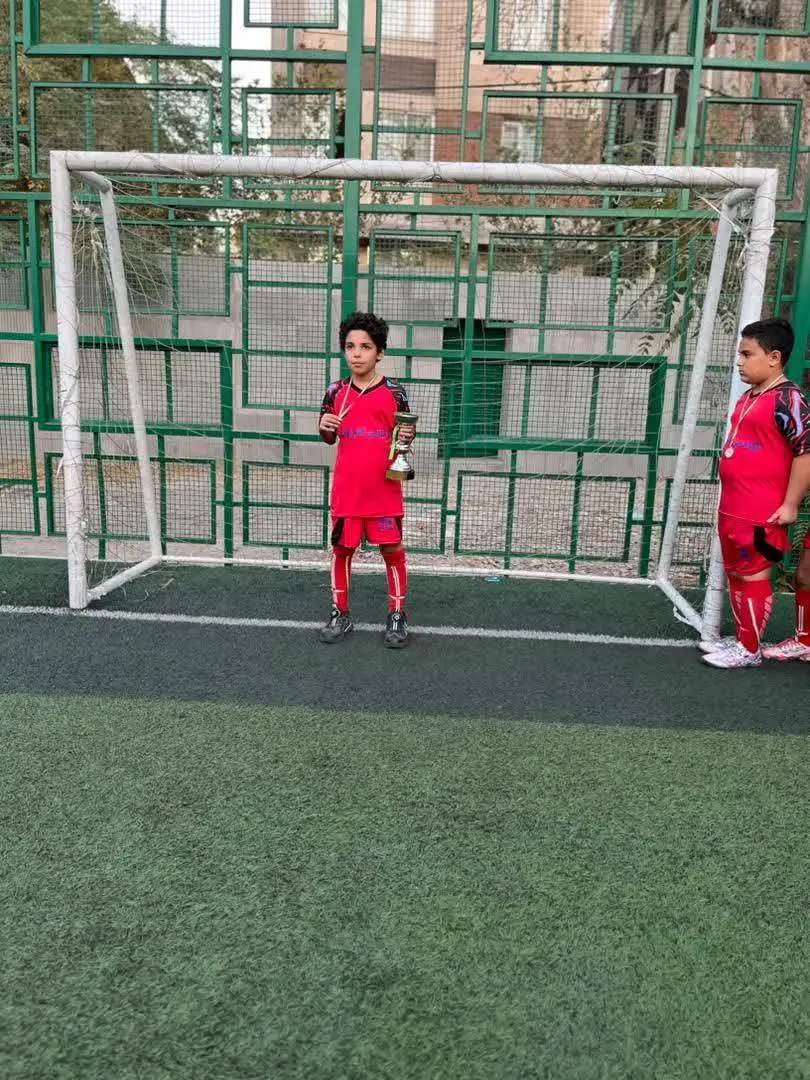 مدرسه فوتبال در جنوب تهران